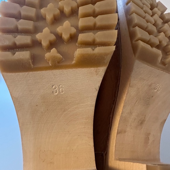 Swedish Hasbeens Stitchy Boots in Light Brown | Size 36 - Picture 10 of 11